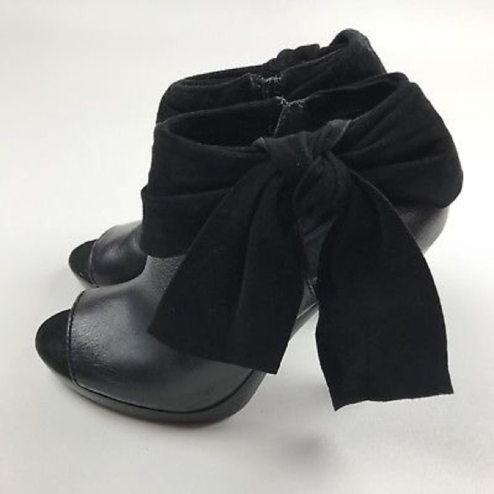 7 FOR ALL MANKIND DOJO BOOTIES SIZE 8.5
